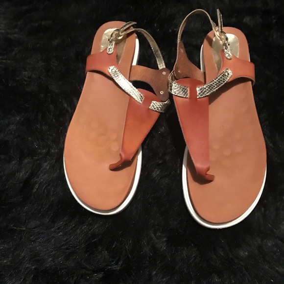 Sandals - Picture 3 of 3